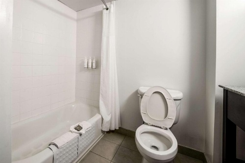 Country Inn & Suites by Radisson, Ontario at Ontario Mills, CA image 14