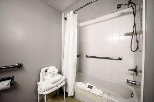 Country Inn & Suites by Radisson, Ontario at Ontario Mills, CA image 3