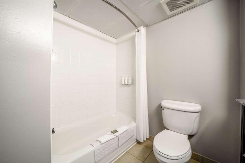 Country Inn & Suites by Radisson, Ontario at Ontario Mills, CA image 6